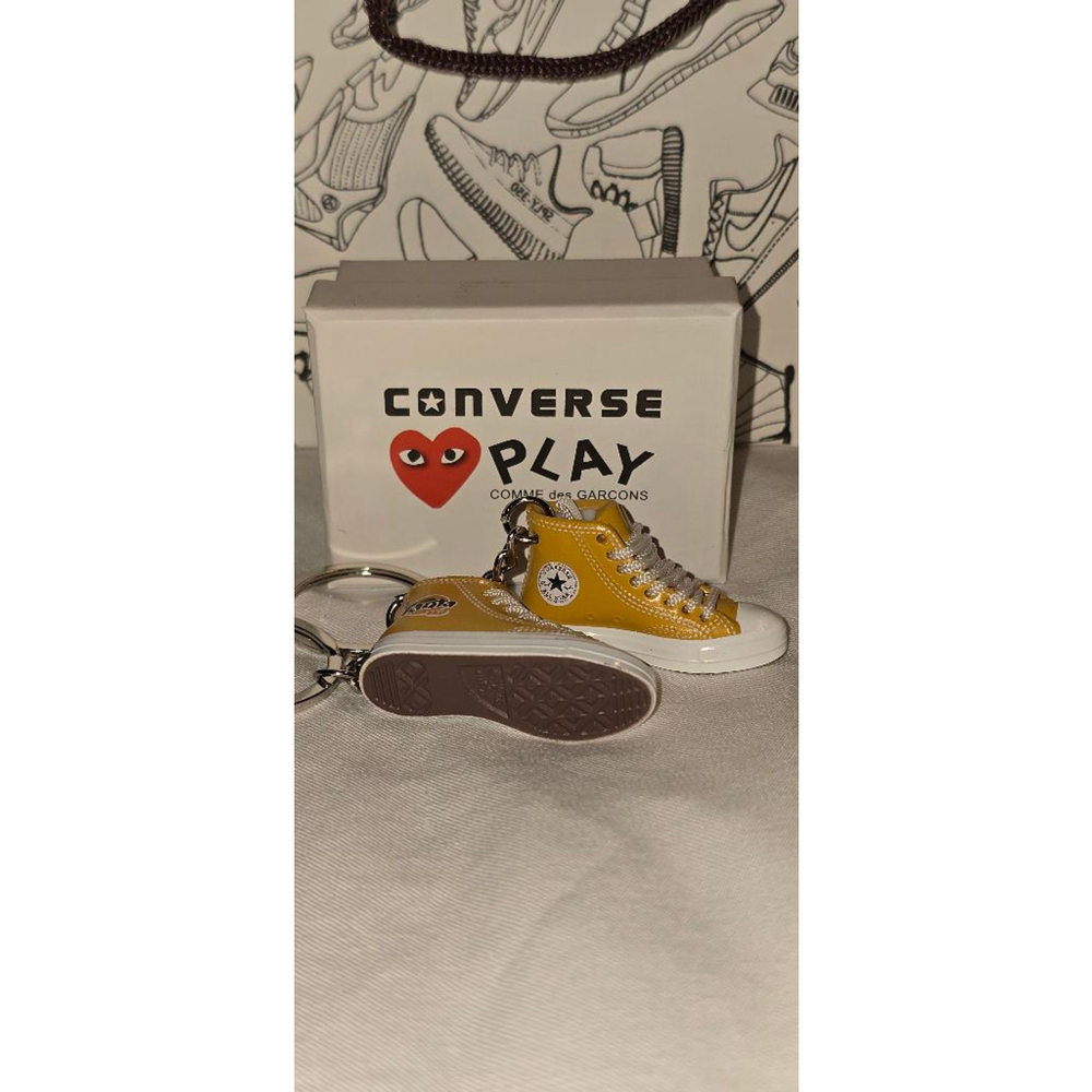 Unisex Yellow & White Sneaker Keychain Set with Box and Bag One Size - Picture 2 of 5